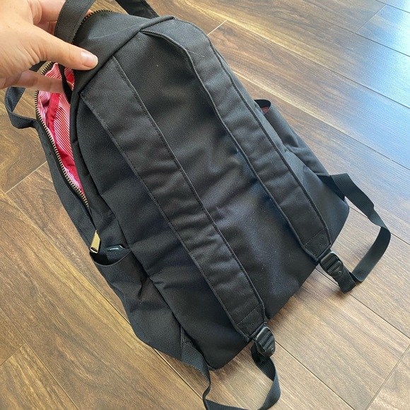 Herschel Backpack - Picture 3 of 3